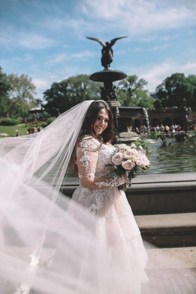 summer wedding central park bethesda fountain brazilian bride and her bridal veil2