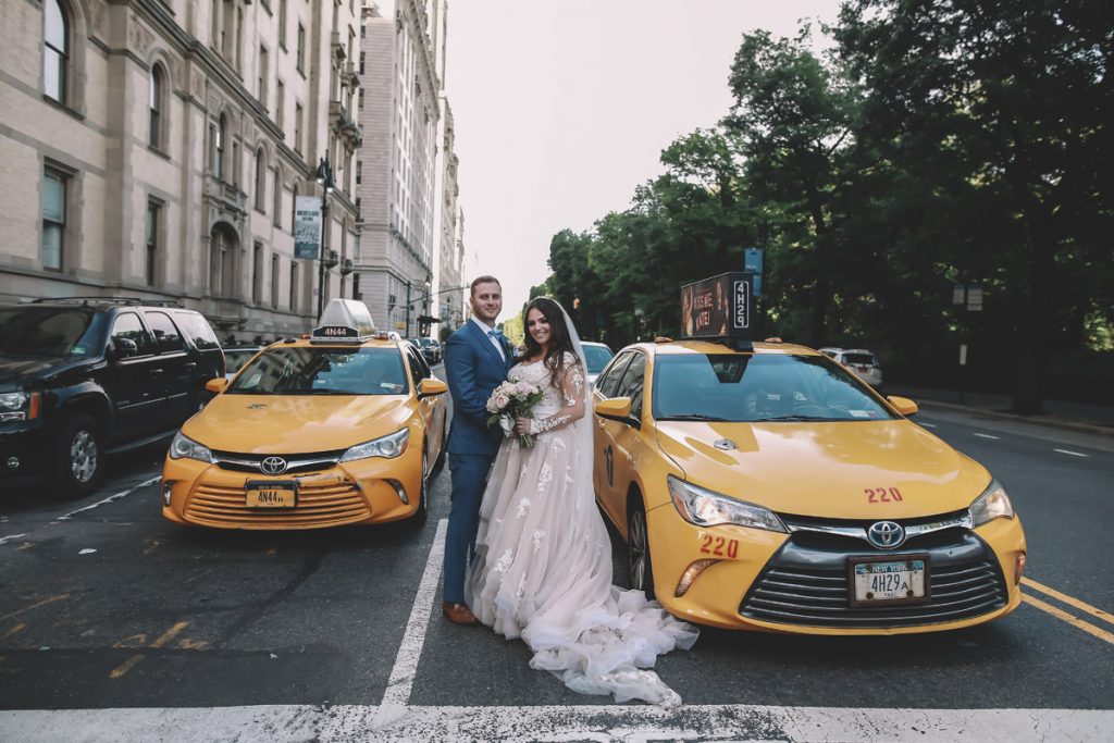 summer wedding central park brazilian couple in new york street and cabs