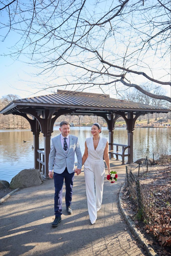 How to secure a Central Park location for a wedding? 4 048