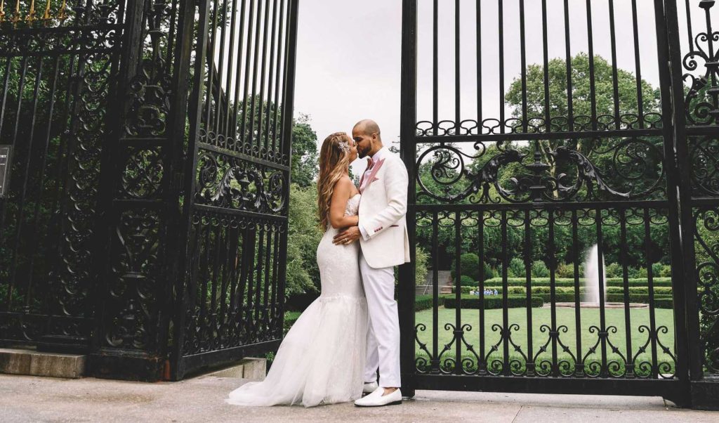 Conservatory Gardens Wedding Location in NYC 17 conservatory gardens central park wedding location